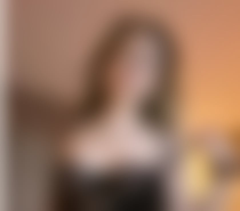 Charming & Discreet – New and Ready to Meet