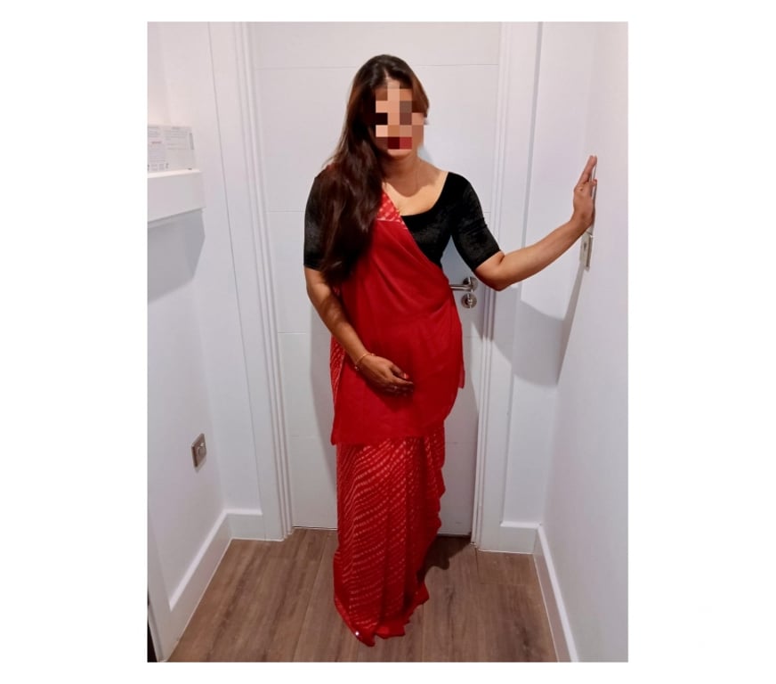 Escorts South West London Tooting Bec - South West London - Photos for Riya South Indian tamil 🇮🇳 new in town 😘