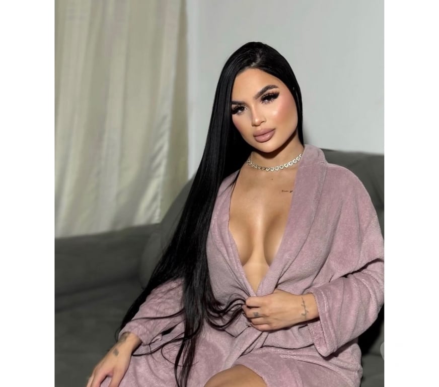 Escorts South East London Elephant & Castle Station - South East London - Photos for LUARA🔥 I'll drive you crazy, my love.💋🇧🇷