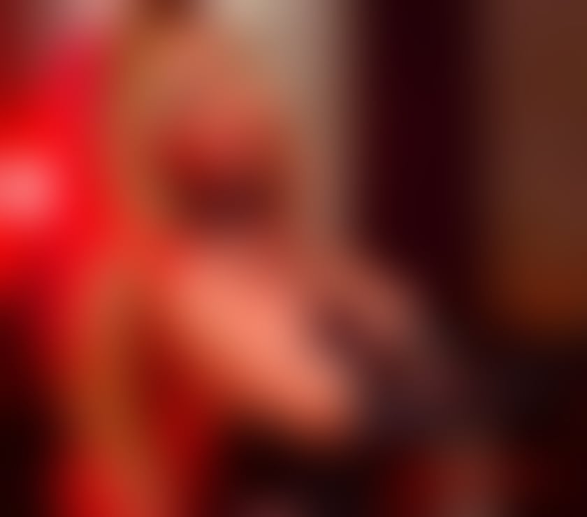 Trans Escorts North London Enfield - Photos for Restless blonde looking for a kitten