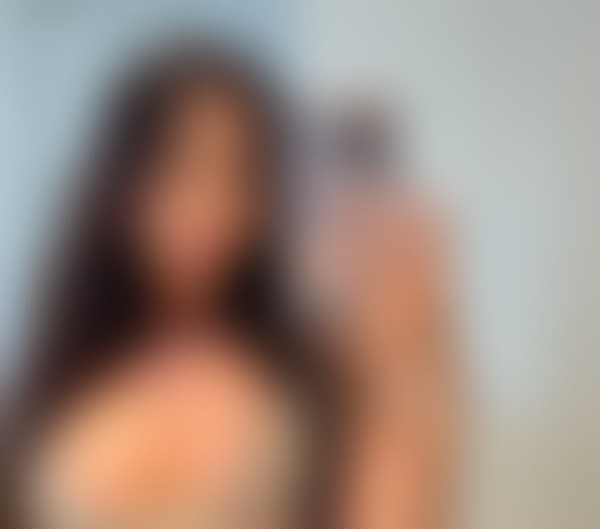 Photos for Yasmim Soares new I love a party🥵🇧🇷📍😝