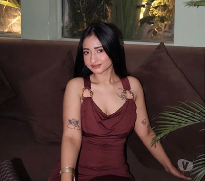  Escorts & Erotic Massage Canary Wharf East London - Photos for Indian girl with pure elegance & royal grace ✨