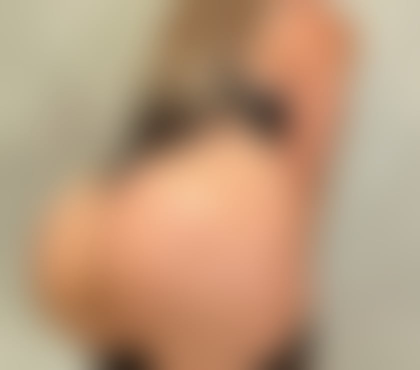 Escorts West Yorkshire Leeds - Photos for Lexy sexy girl last few days