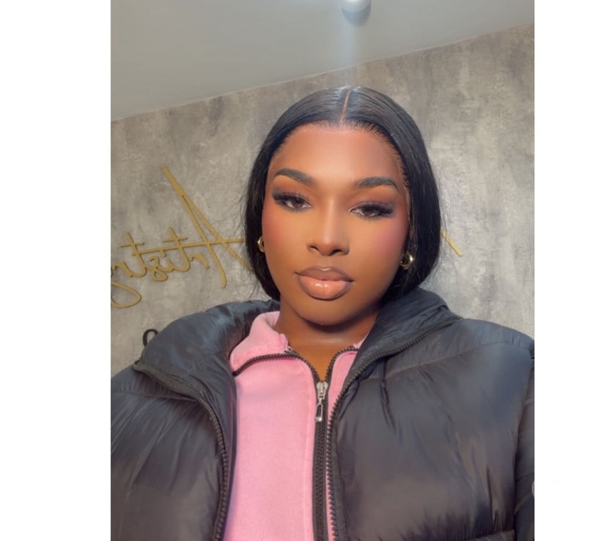  Gay massage Wiltshire Swindon - Photos for Pretty girl Shania