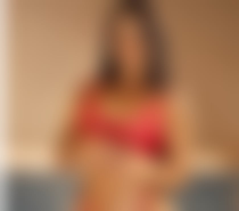 ✨JULIA PARTY GIRL NEW IN TOWN BRAZILIAN 🇧🇷