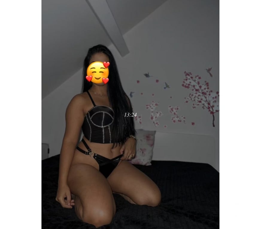 Escorts South East London Bromley - Photos for 🥳Nicol new in you town no rush party 🥳 girls