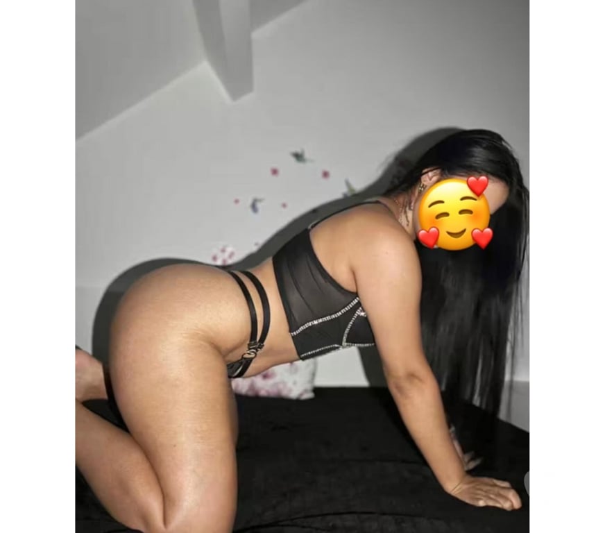 Escorts South East London Bromley - Photos for 🥳Nicol new in you town no rush party 🥳 girls