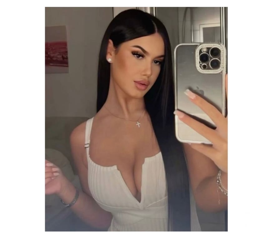 Escorts West London Hounslow - Photos for Hot Girl for Outcall