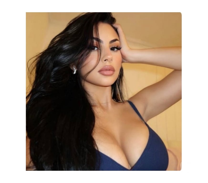 Escorts West London Hillingdon - Photos for Mia Outcall for Parties