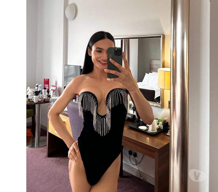 Escorts Lincolnshire Lincoln - Photos for Thai Attractive Model Transsexual Transversatile Mistress