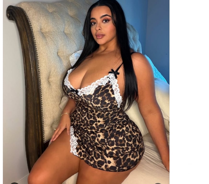 Escorts Kent Medway - Kent - Photos for your flirty tropical girl🥥🍍🍾🍷🍍🍒🍉