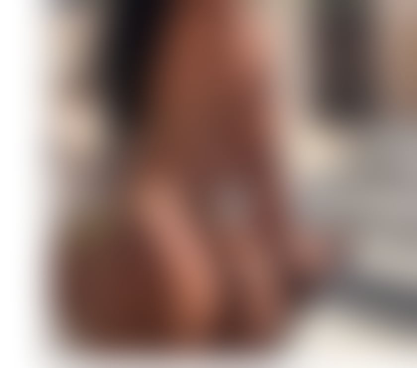 Escorts Kent Medway - Kent - Photos for beautiful, flirtatious lady, sweet honey-colored, hot and se