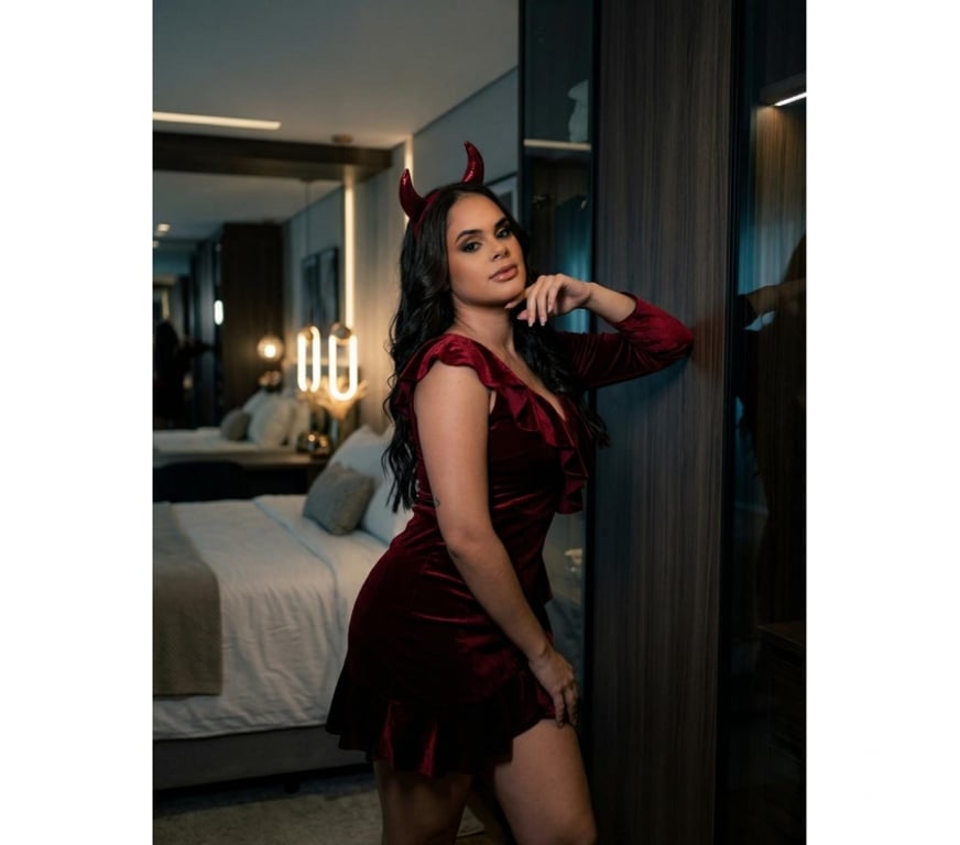Escorts Ealing Southall - Ealing - Photos for ✨ Southall's Stunning Elite Brunette 💎