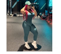 🍑 RAVEN BIGGEST IN TOWN 🍑