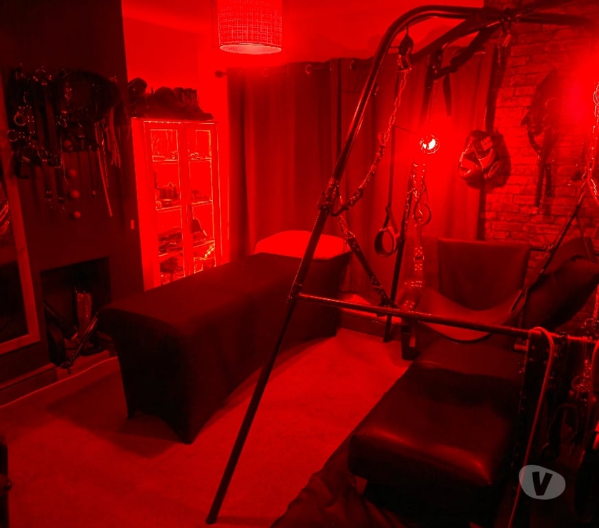 Escorts West Midlands Birmingham - Photos for Gay male massage