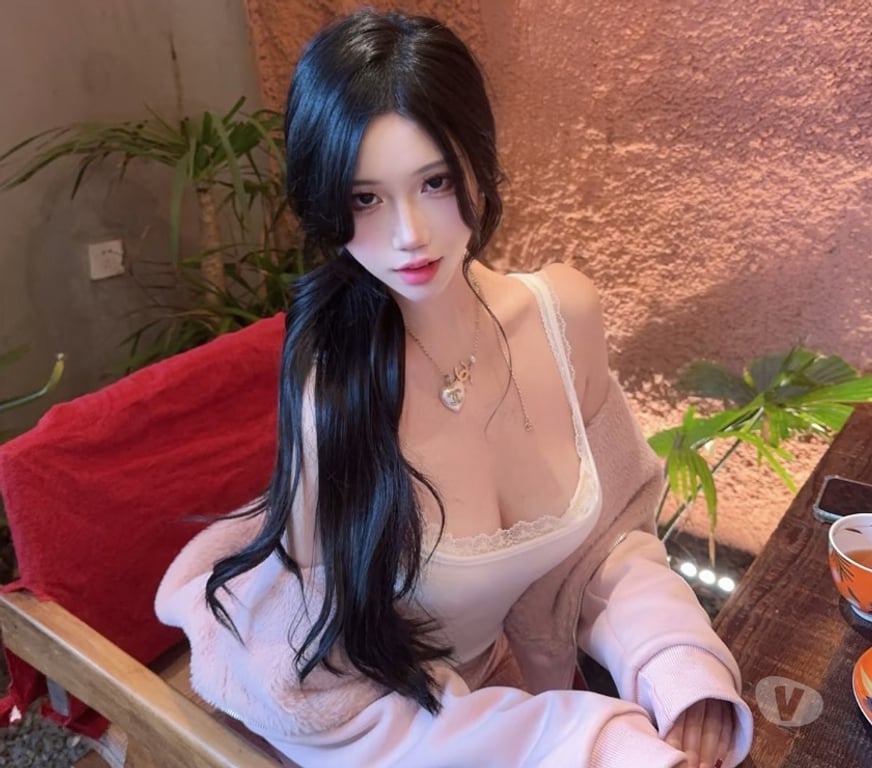 Escorts Essex Southend-on-Sea - Photos for New Asian ONLY a week in Southend SS3