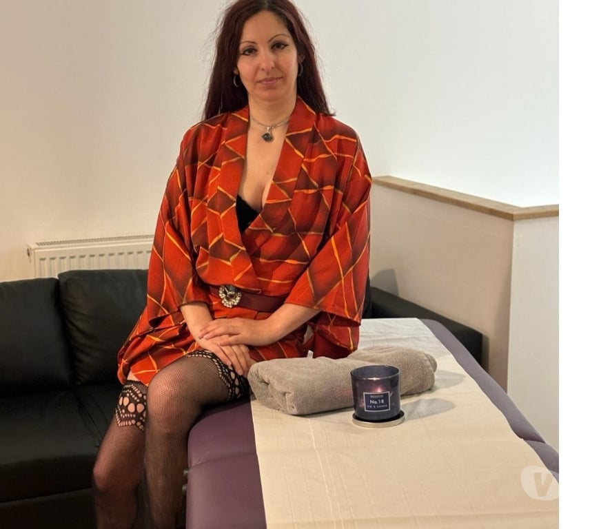 Escorts Merseyside Liverpool - Photos for Massage Therapist offering B2B or Nuru Tantric Massage
