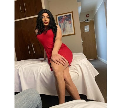 Transsexual Coventry City Centre Coventry - Photos for Hello im Julia XXXL TS