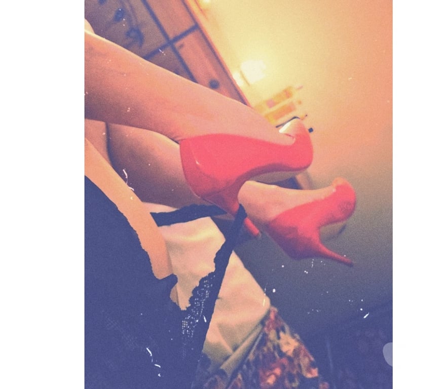 Escorts West Sussex Crawley - Photos for NEW hot Justy 07757766147 BEST owo, FK, b2b , party