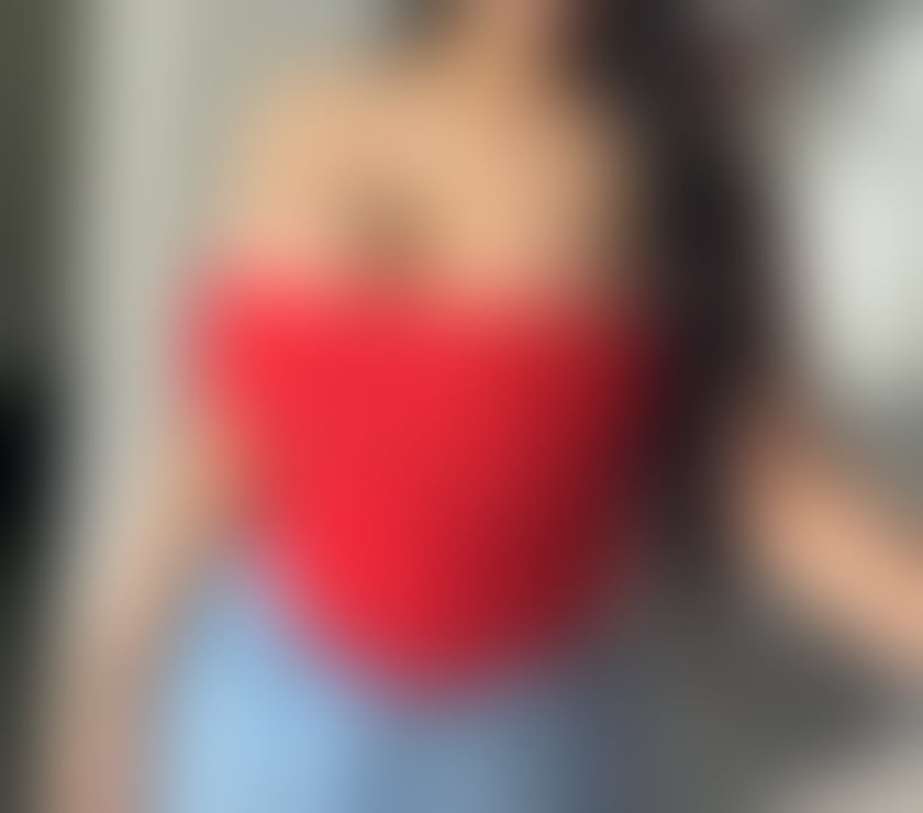 BRUNETTE SEXY NEW IN TOWN INCALL OUTCALL