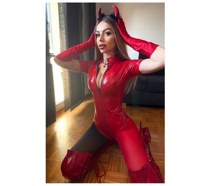 Escorts Whitechapel East London - Photos for Fit & Tanned Awaits For you 💦❤️ ISABELLA