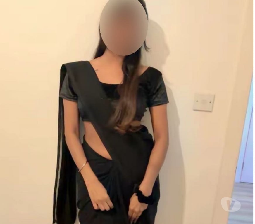 Escorts Bedfordshire Luton - Photos for New Indian Tamil girl Meera in Luton 🇮🇳