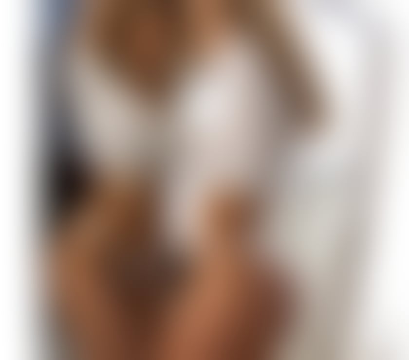 Escorts Buckinghamshire Milton Keynes - Photos for Erotic Massage for Gentleman x