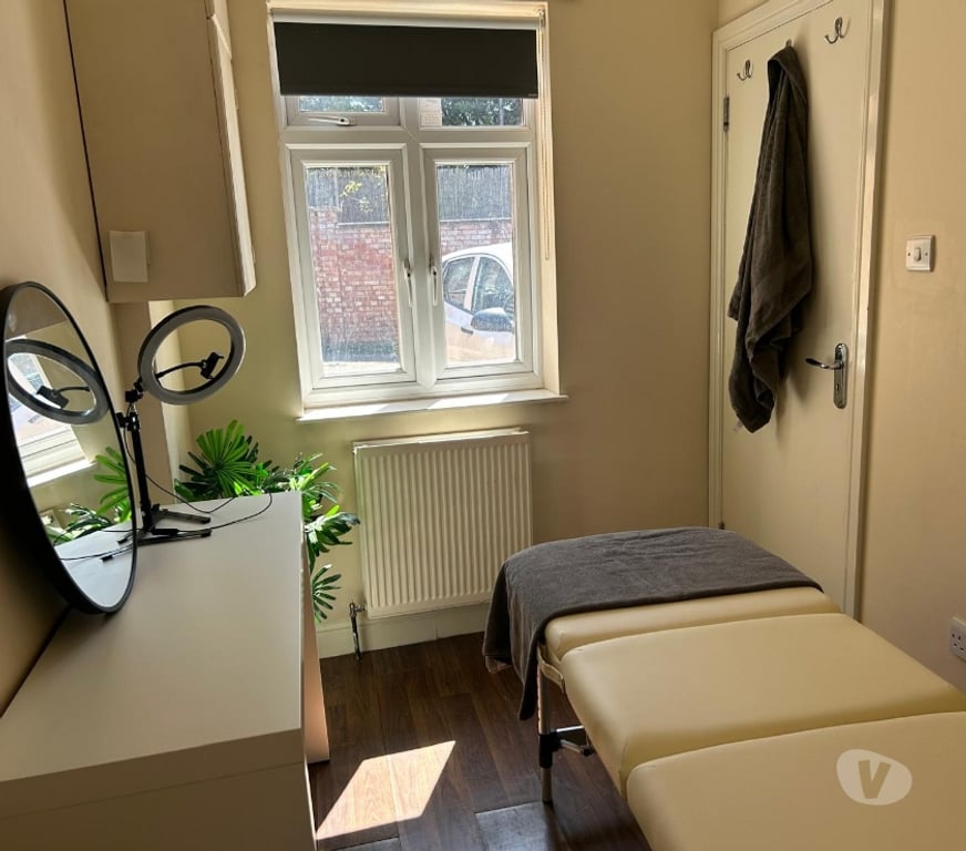 Full body massage West London South Ealing Station - West London - Photos for Deep Tissue, Sports Massage Same Day Appointments private