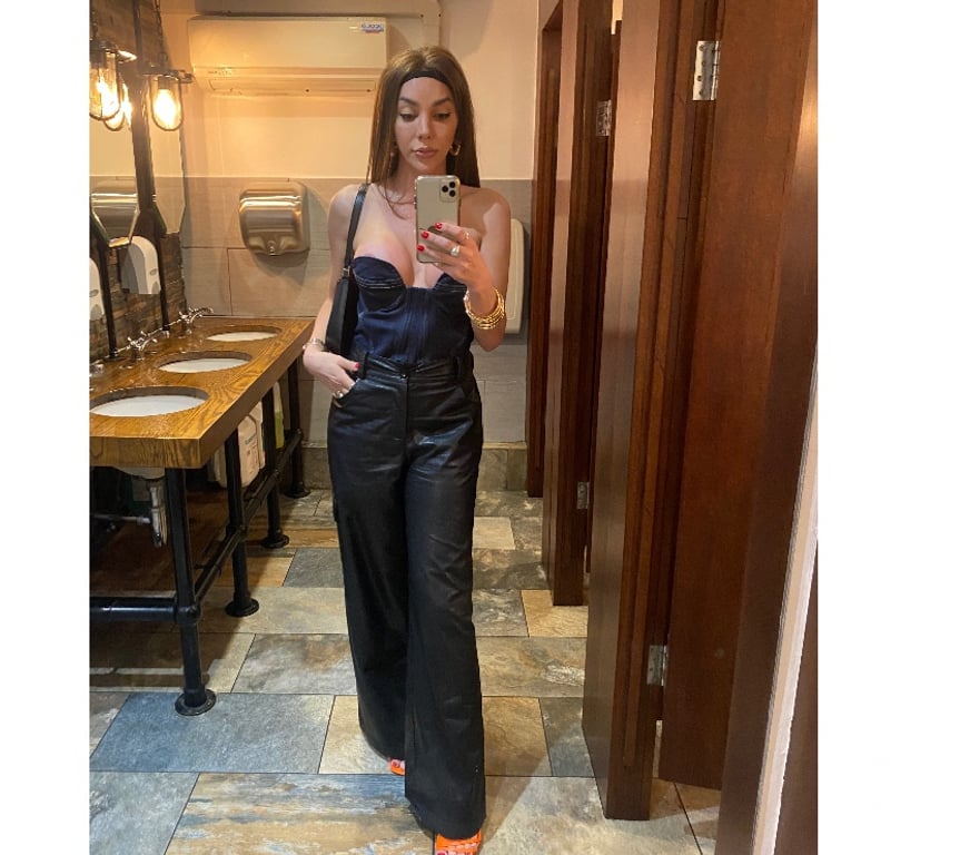 Escorts North London Enfield - Photos for Biia TS 🇧🇷 HiGh CLASS