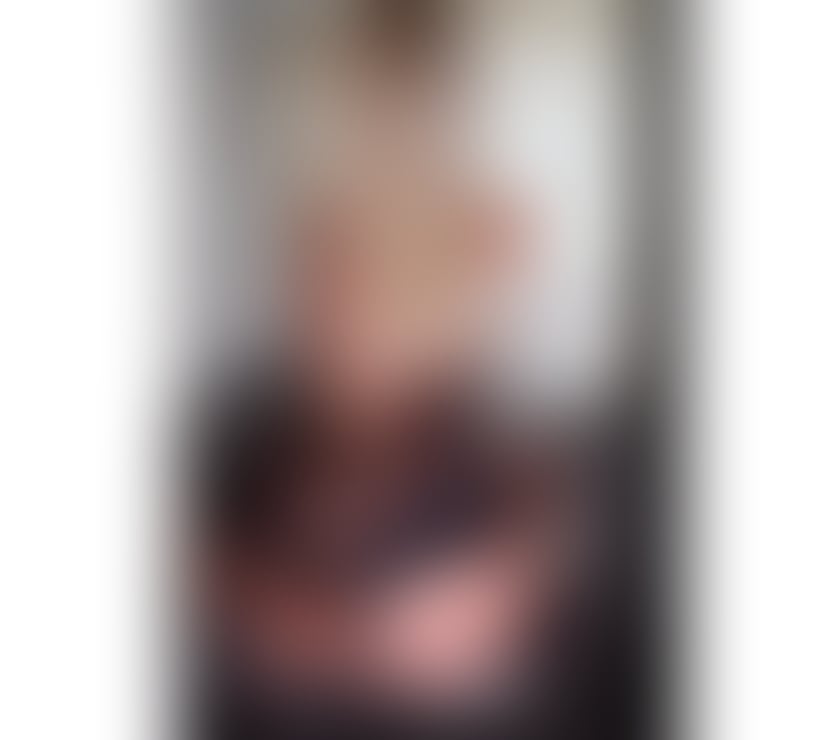 Scottish blonde massusse with tricks up her sleeve