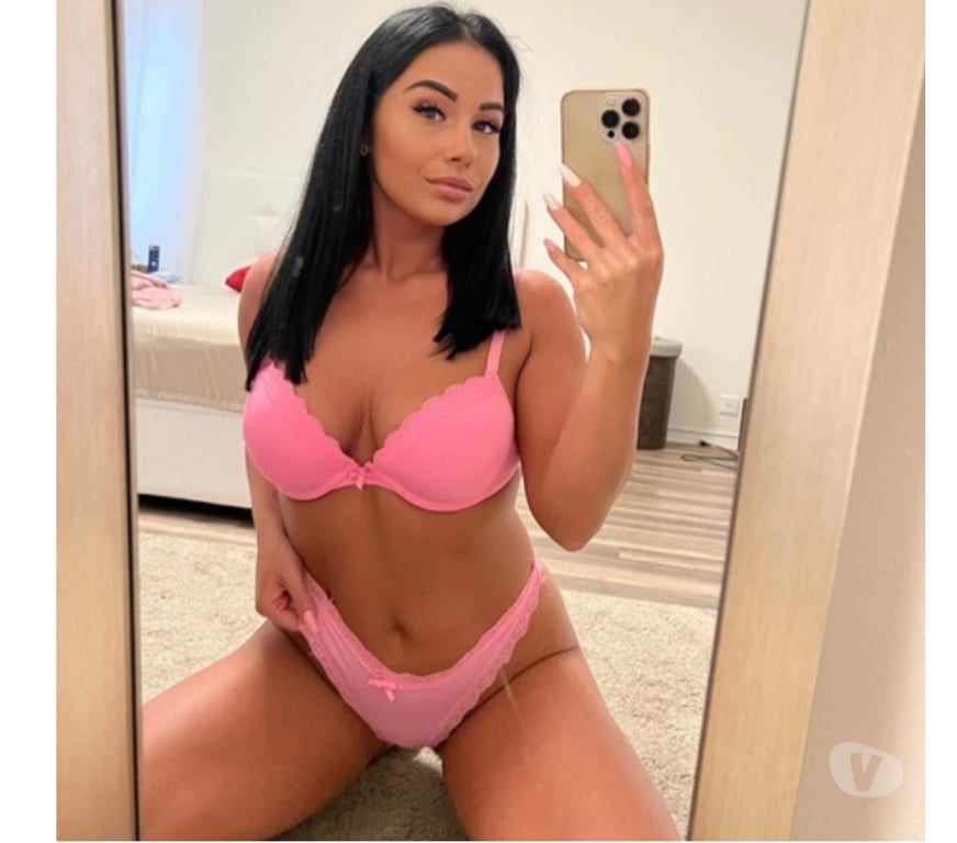 Escorts Hertfordshire East Hertfordshire - Photos for Hot girl🔥 Party Girl 🍾Only OUTCALL 😘