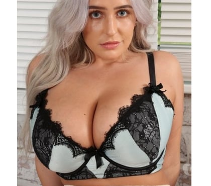  Escorts & Erotic Massage Coventry City Centre Coventry - Photos for Loretta🍑sweet girl🍭lovely&friendly🥰party girl 🍾