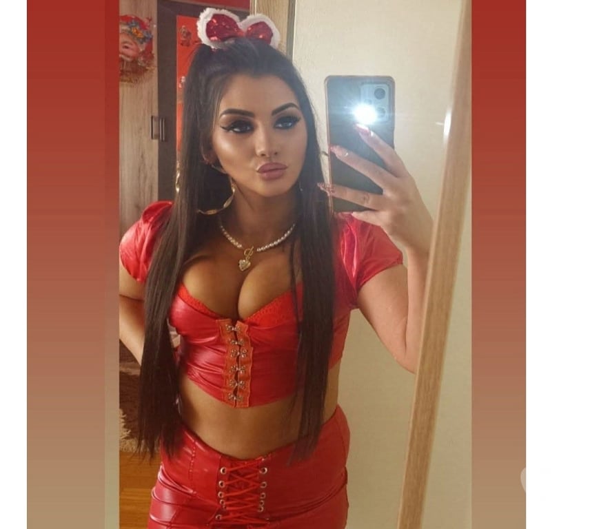 Escorts Buckinghamshire High Wycombe - Buckinghamshire - Photos for Hello, I am a sweet and calm girl.