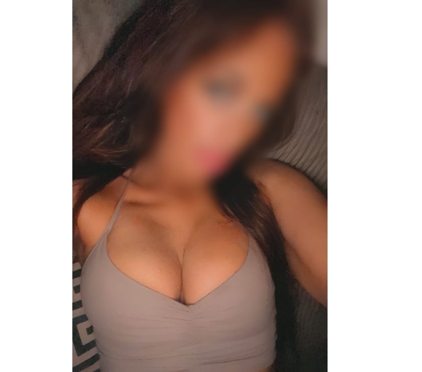 Escort Watford Town Centre Watford - Photos for 🎉 CANDI, 38 Outcall only 5AM ❤️💕