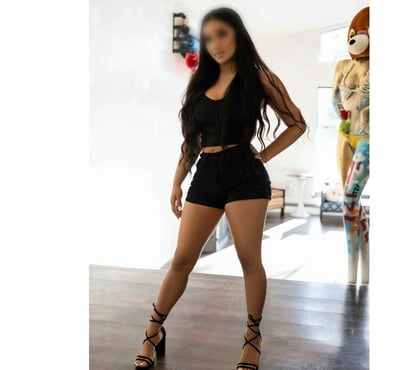  Escorts & Erotic Massage North Harrow Harrow - Photos for 🔥 LILLY,18🎉- Outcall only 5AM ❤️💕