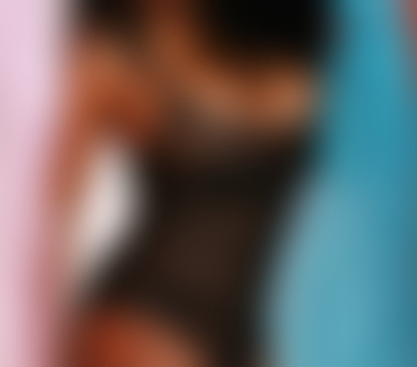 Escorts Hertfordshire St. Albans - Photos for New super busty north American girl in st albans few days.xo