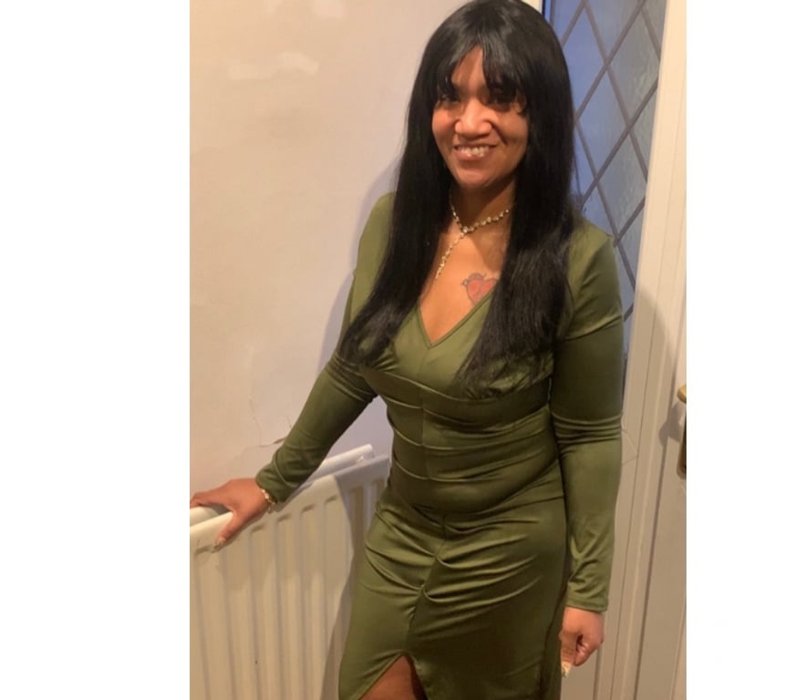 Escorts Warwickshire Nuneaton and Bedworth - Photos for Short and Sexy Island Beauty