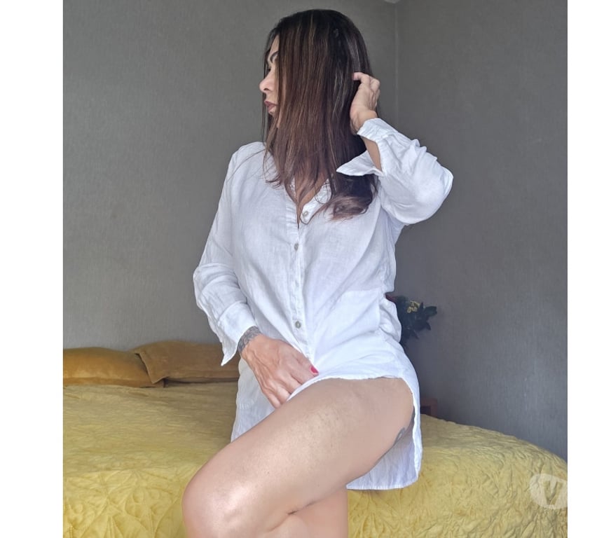 Escorts Falkirk Falkirk Town Centre - Falkirk - Photos for Tight schedule? express service Uniforms and dressing up!
