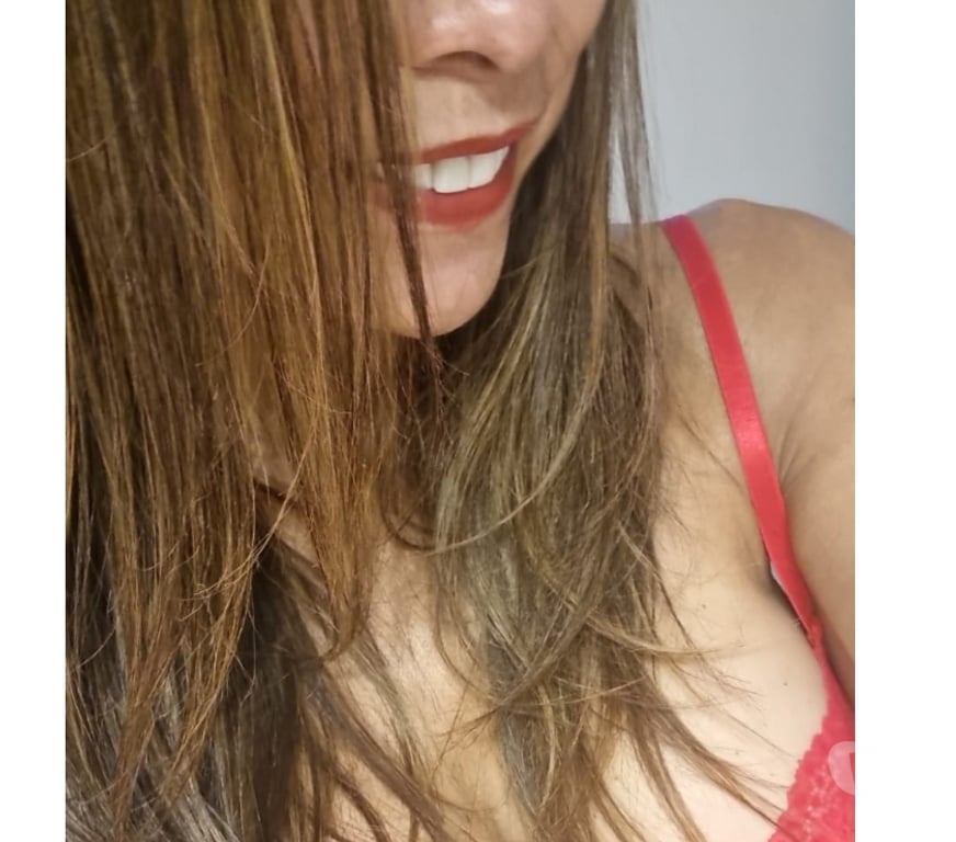 Escorts Falkirk Falkirk Town Centre - Falkirk - Photos for Tight schedule? express service Uniforms and dressing up!