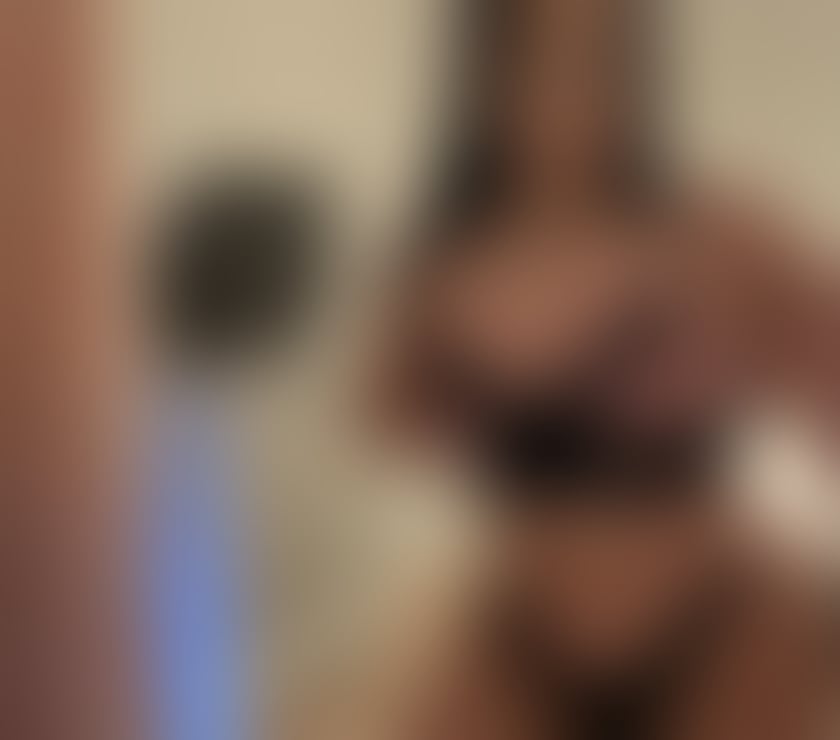  Escorts & Erotic Massage Bardsley Oldham - Photos for Vivi new here no rush