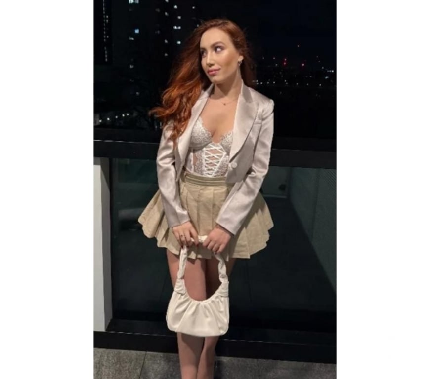 Escorts South East London Croydon - Photos for Laura Brazilian Party Girl 🍾🥂🍒