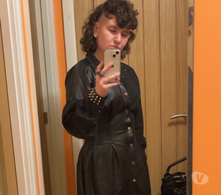 Escorts Somerset Yeovil - Somerset - Photos for Petite slim professional, available for bookings