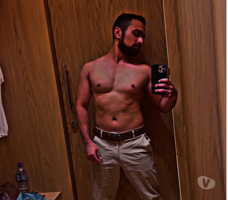 Escorts North West London Wembley Park - North West London - Photos for Muscle, confidence, and a wicked smile.