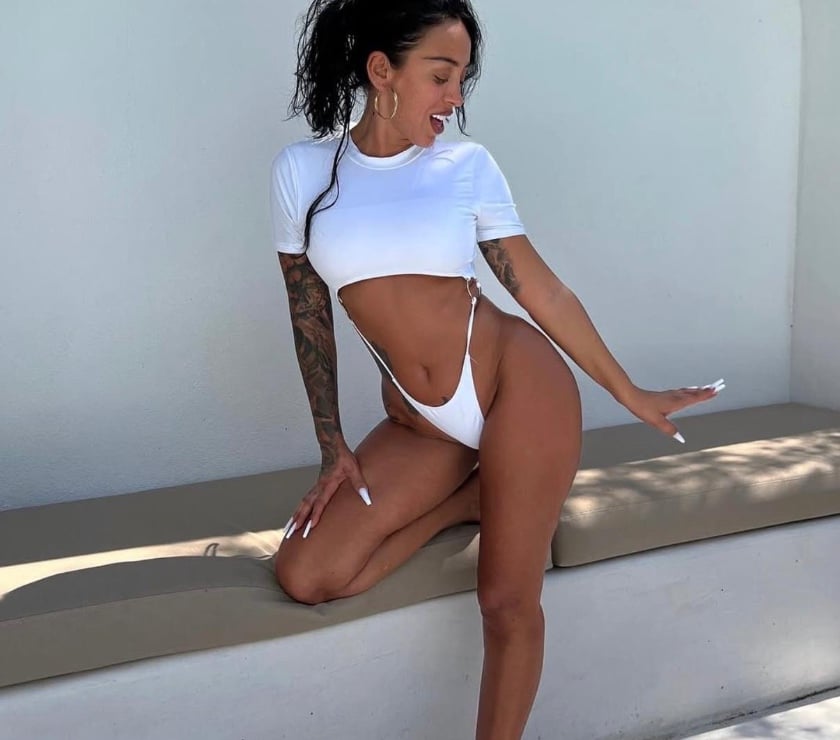 Escorts West Midlands Wolverhampton - Photos for Nicole Party Girls