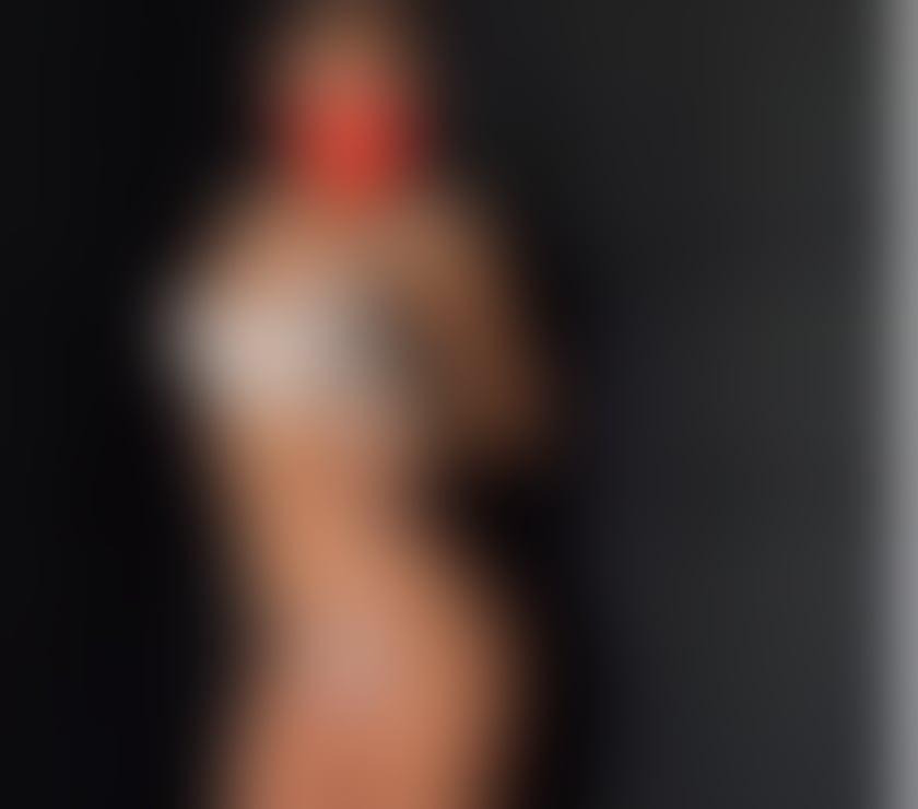  Escorts & Erotic Massage Wolverhampton City Centre Wolverhampton - Photos for Nicole Party Girls