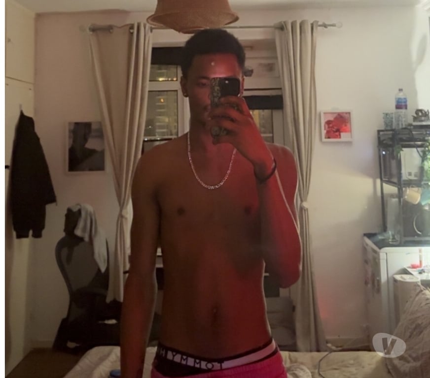  Gay massage South West London Battersea - South West London - Photos for Tall, Smooth & Extremely Attentive 😉