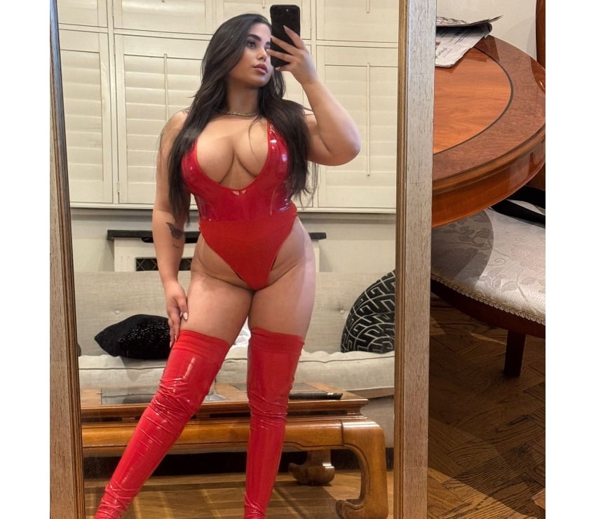  Escorts Romford Havering - Photos for Discreet and sweet girl for outcall 💕