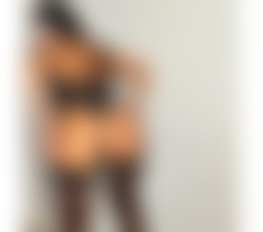 Escorts East London Canary Wharf - DLR Station - East London - Photos for Sweet and discreet girl for outcall 💕