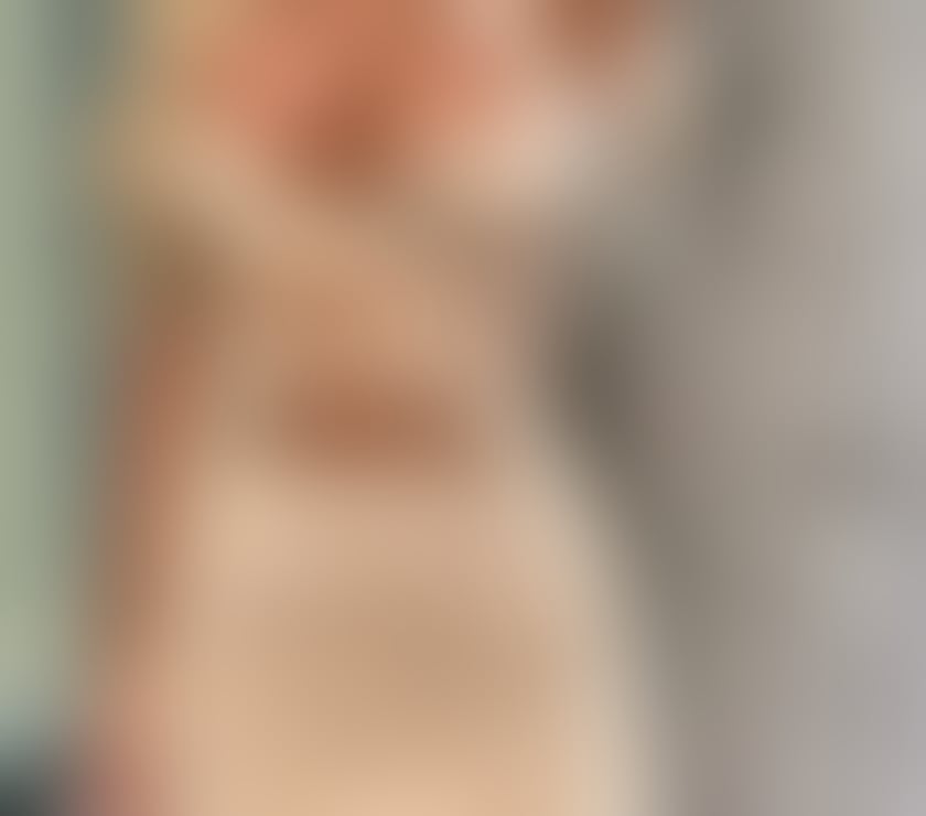 Juicy Jessica full of fun classy and sexy!