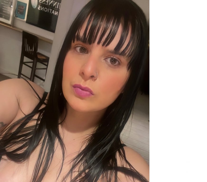 Escorts Bedfordshire Bedford - Photos for Laura amazing ! No rush GFE